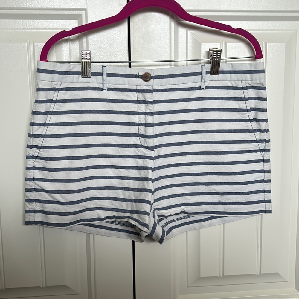 Gap White & Navy Striped Shorts with pockets